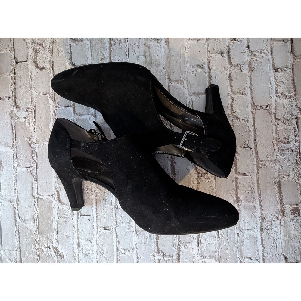 Bandolino Womens Black Faux Suede Cutout Ankle Strap Pointed Toe Heels Size 9.5M